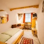 & Restaurant Elbschetal 3*