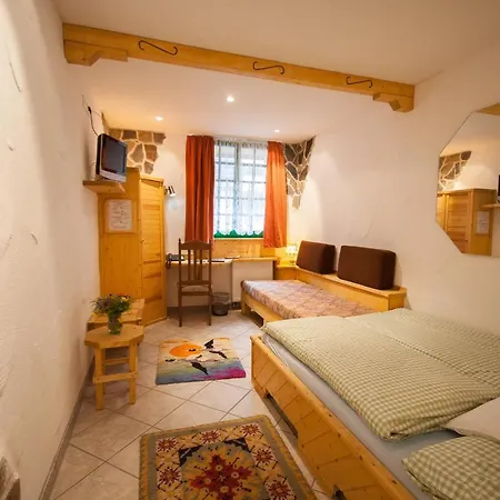 & Restaurant Elbschetal بيت ضيافة