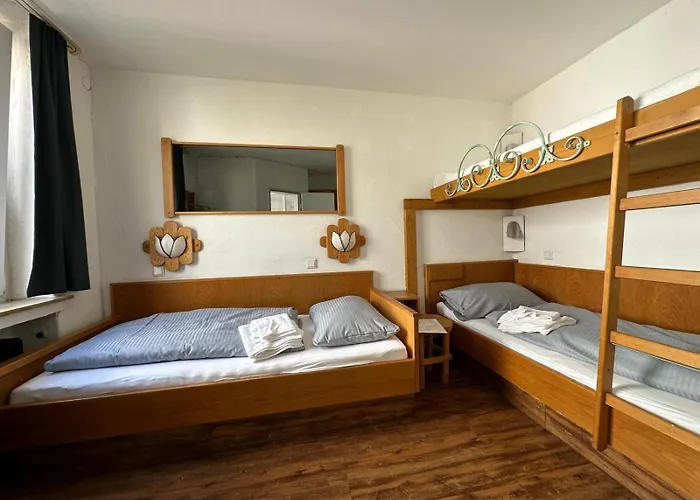 & Restaurant Elbschetal Gæstehus 3*